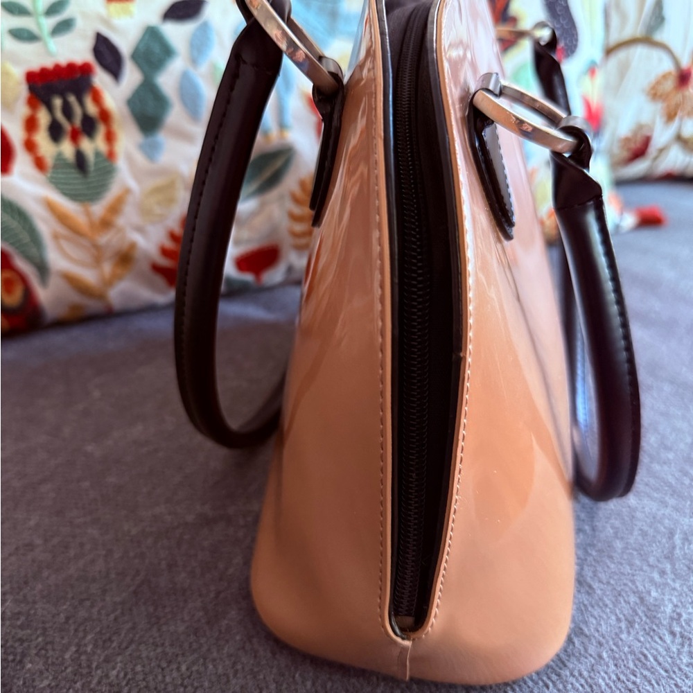 Beijo Handbag Pearlescent Pink Vegan EUC - Picture 6 of 16